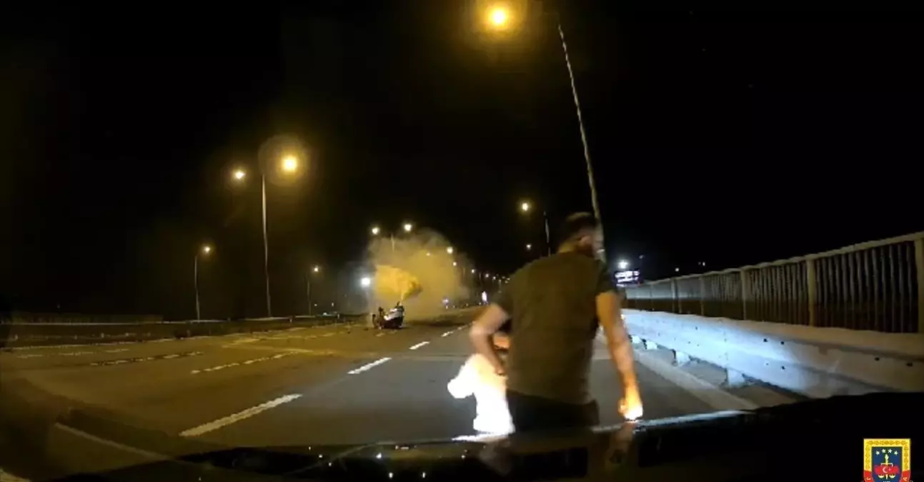 Sakarya\'da Feci Kaza: 9 Yaşındaki Çocuk Yaralandı