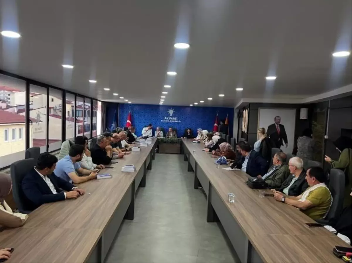 AK Parti Bilecik İl Başkanlığı\'ndan Yerel Sorunlar ve Projeler Toplantısı