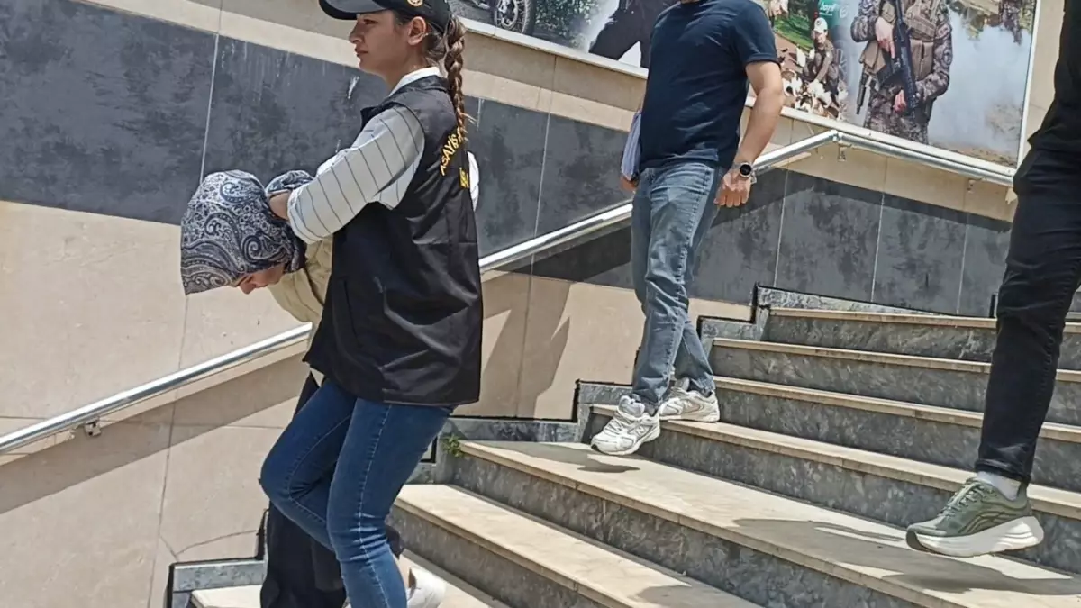 Mezarlıkta bulunan bebeğin annesi üniversite öğrencisi çıktı! İfadesi pes dedirtti