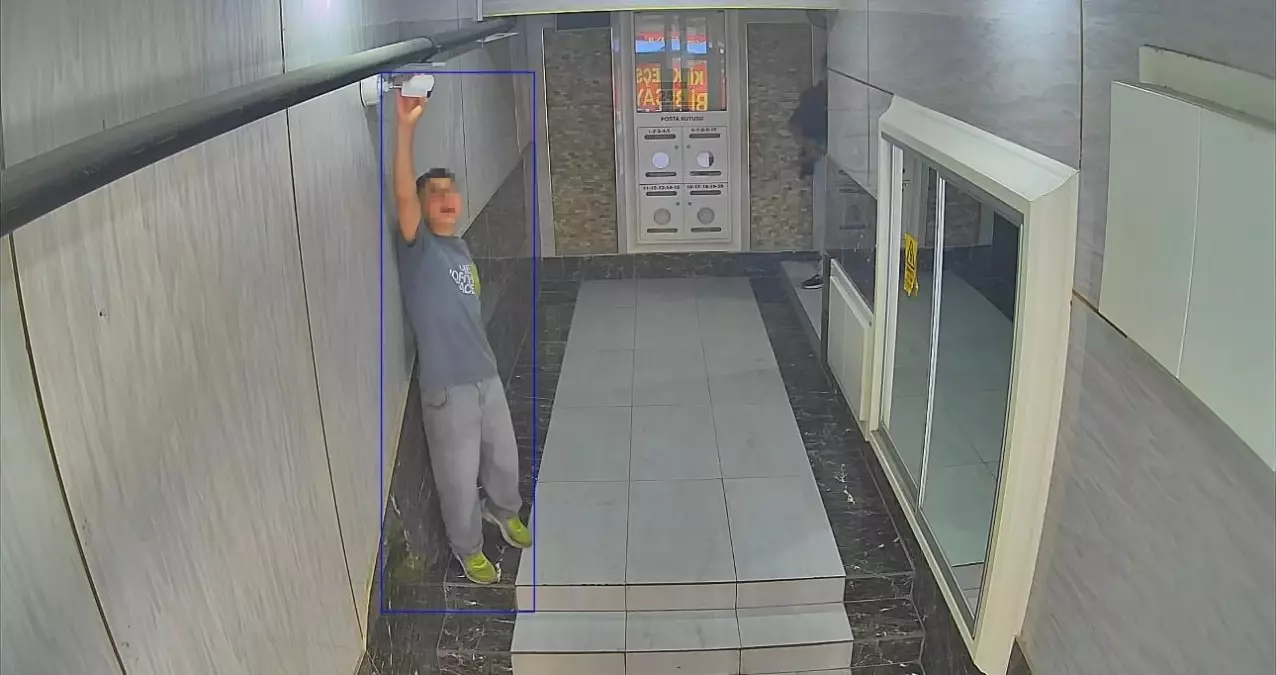 Mersin\'de İş Hanında Tuvalet Krizi