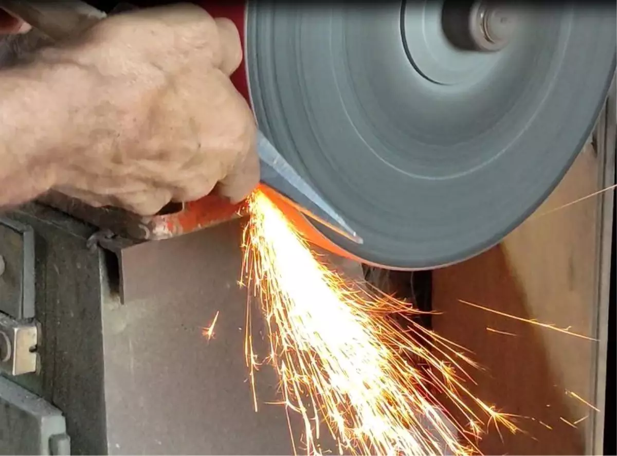 Ardahan\'da Bıçak Bileme Geleneği