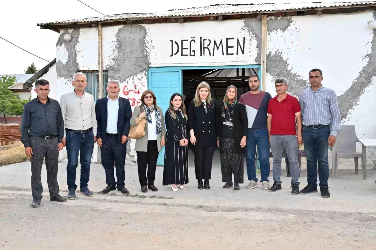 Milletvekili Ölmeztoprak, Doğanşehir\'de üreticilerle buluştu