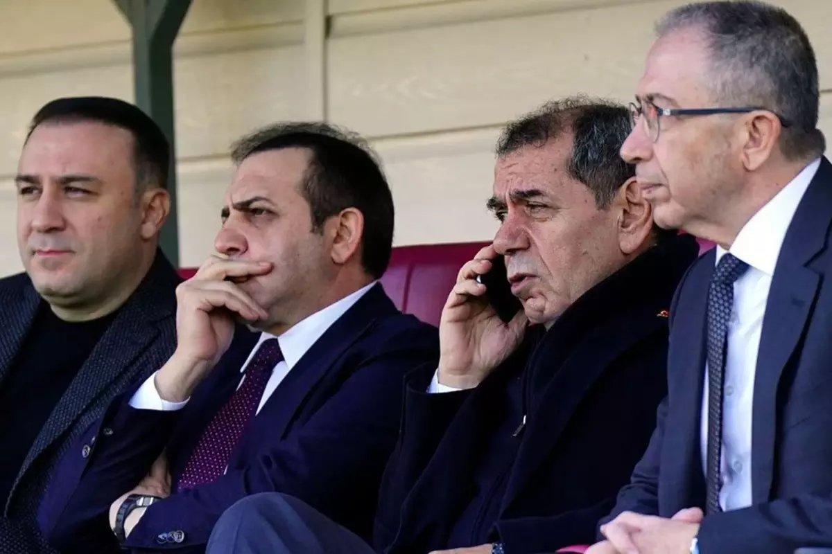 Şampiyon Galatasaray\'ın yönetiminde kriz çıktı
