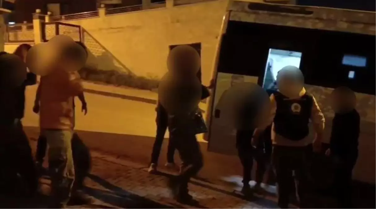 Van\'da 9 Kaçakçılık Organizatörü Yakalandı