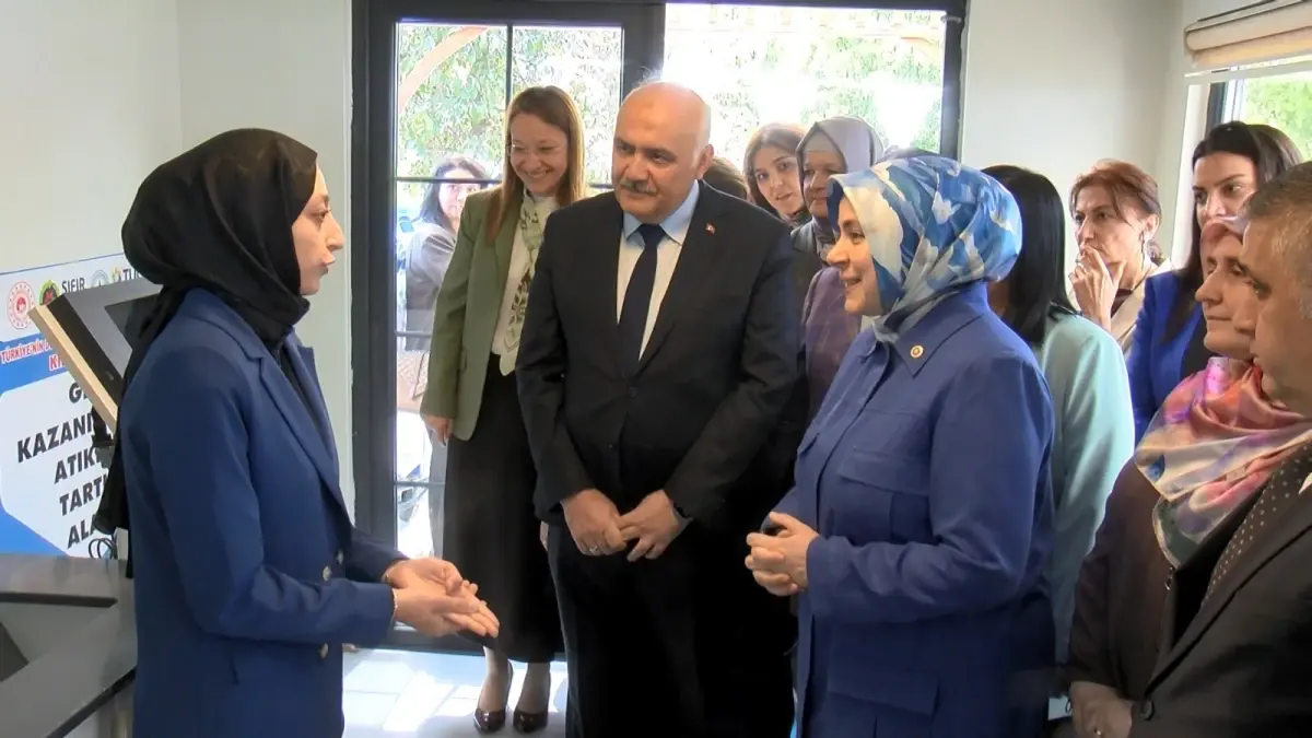 AK Parti Kadın Kolları Başkanı Ercan: \'Doğayla barışık bir anlayışla yol yürümek mecburiyetindeyiz\'