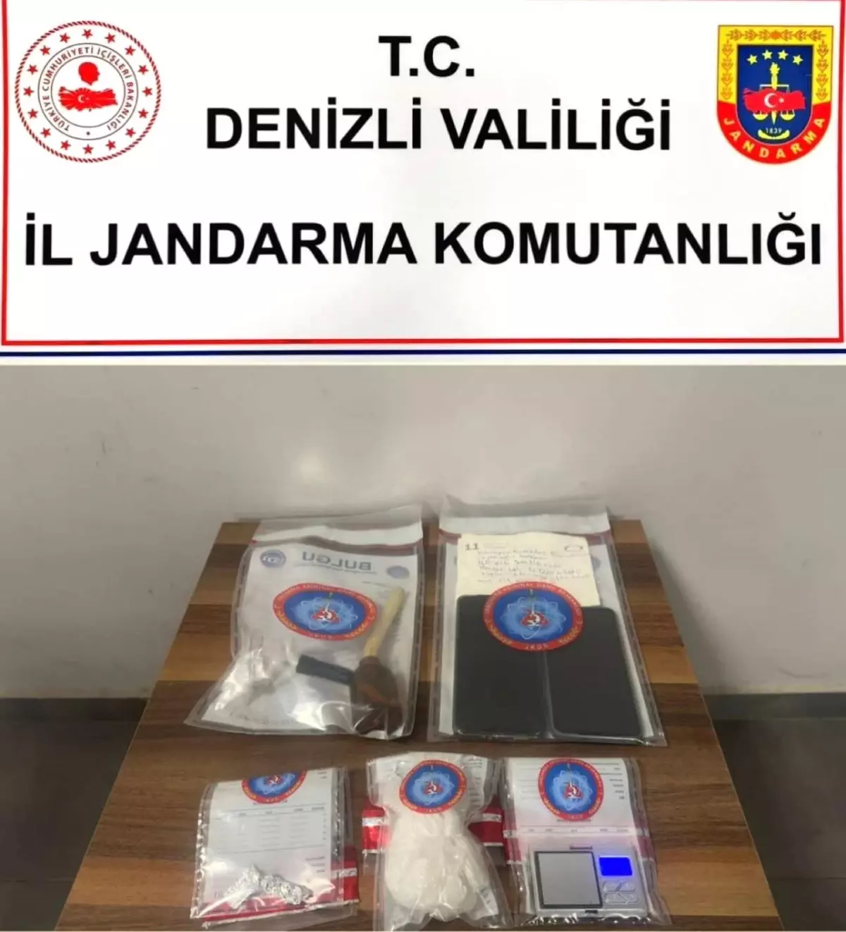 Denizli\'de Uyuşturucu Operasyonu: 2 Gözaltı
