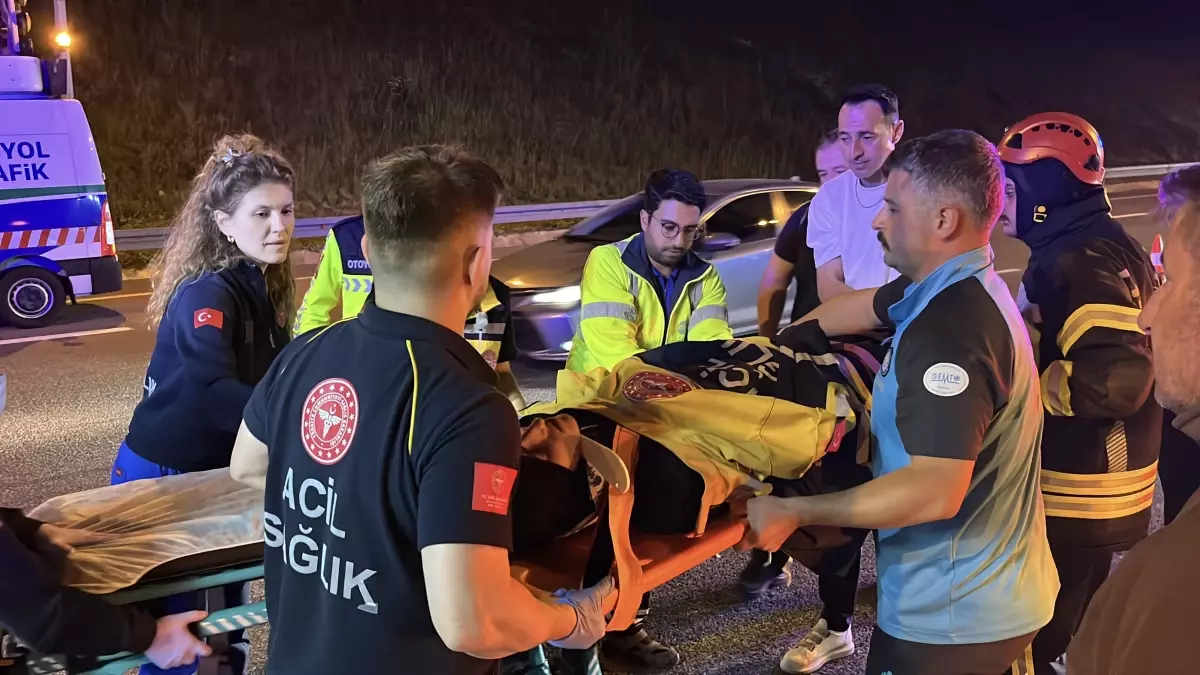 Kocaeli\'de Otoyolda Kaza: 12 Yaralı