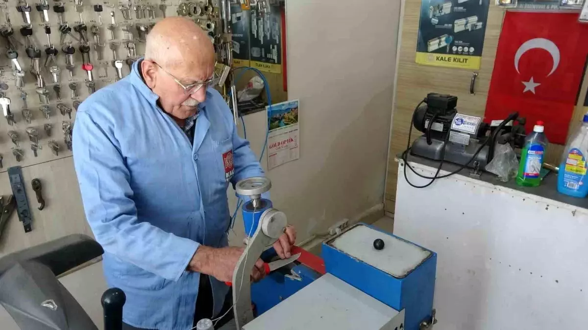 Kütahya\'da Bıçak Bileme Yoğunluğu