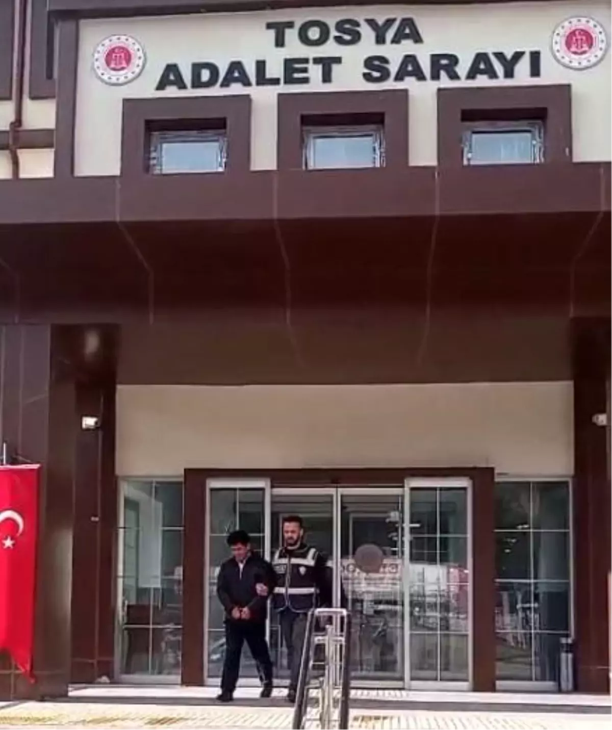 Tosya\'da Otobüste 10 Düzensiz Göçmen Yakalandı