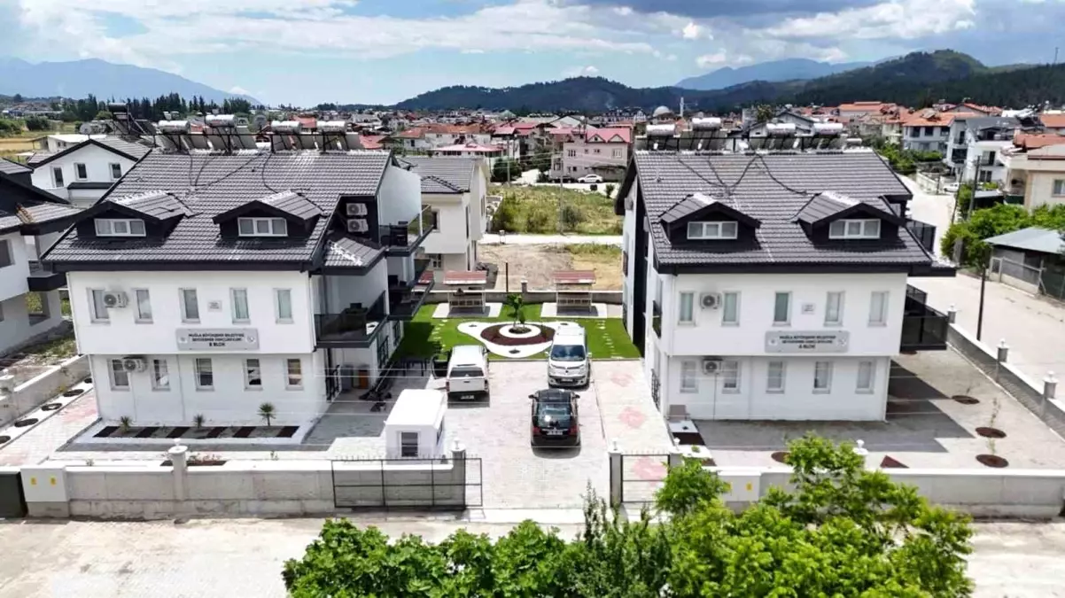 Seydikemer\'de Modern Gençlik Evi Açıldı