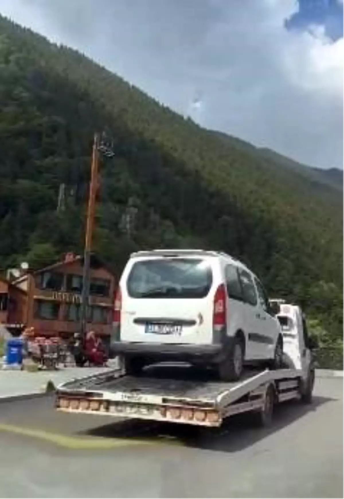 Uzungöl\'de Kaçak Taşımacılıkla Mücadele
