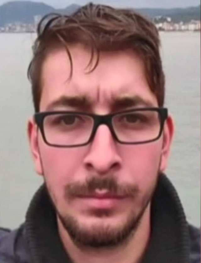 4 yıldır kayıp Emrah Elveren'in ev arkadaşı canlı yayında gözaltına alındı