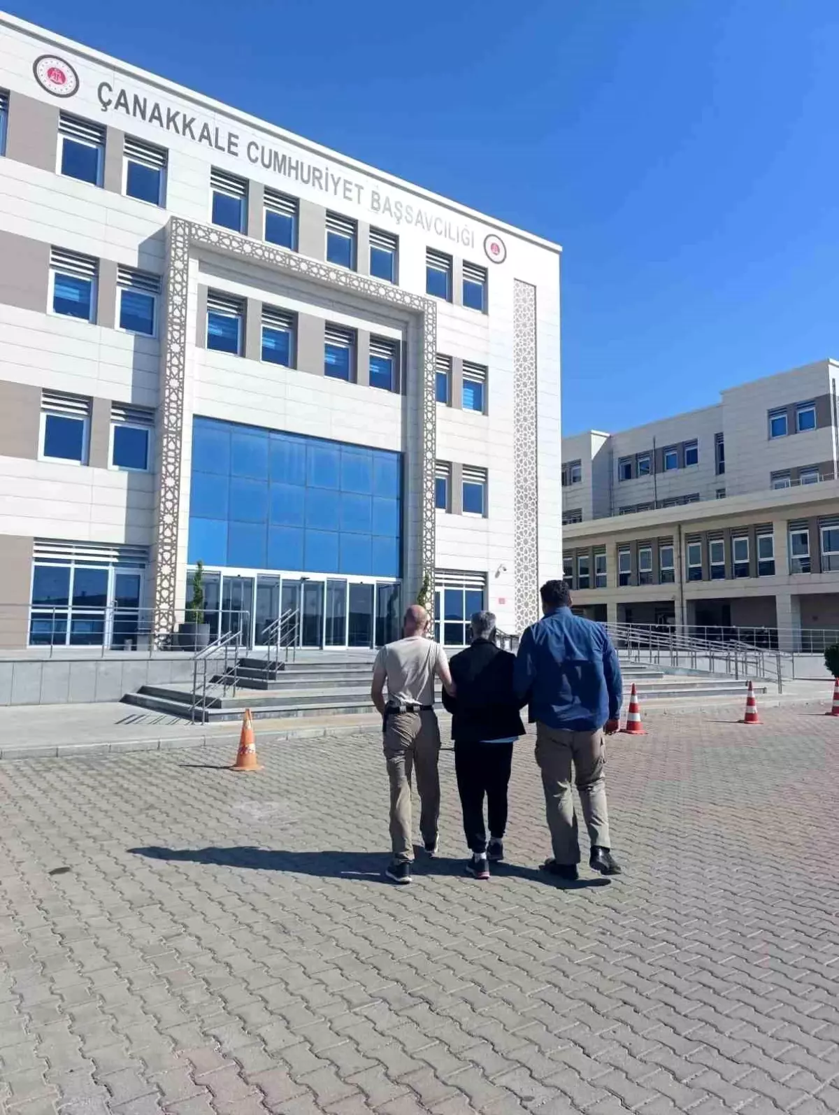 Çanakkale\'de Uyuşturucu Zanlısı Yakalandı