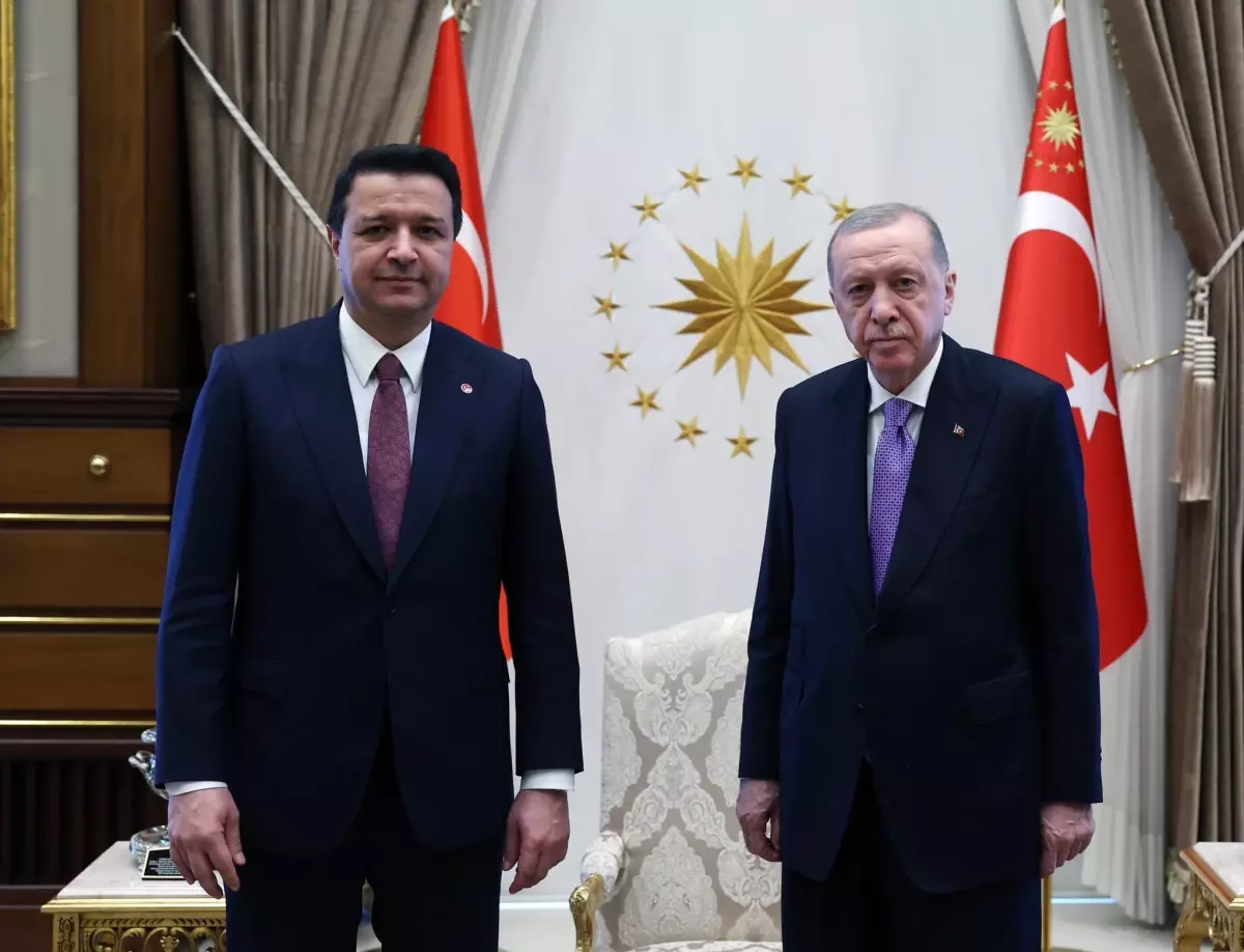 Cumhurbaşkanı Erdoğan, Saadet Partisi Genel Başkanı Arıkan\'ı kabul etti