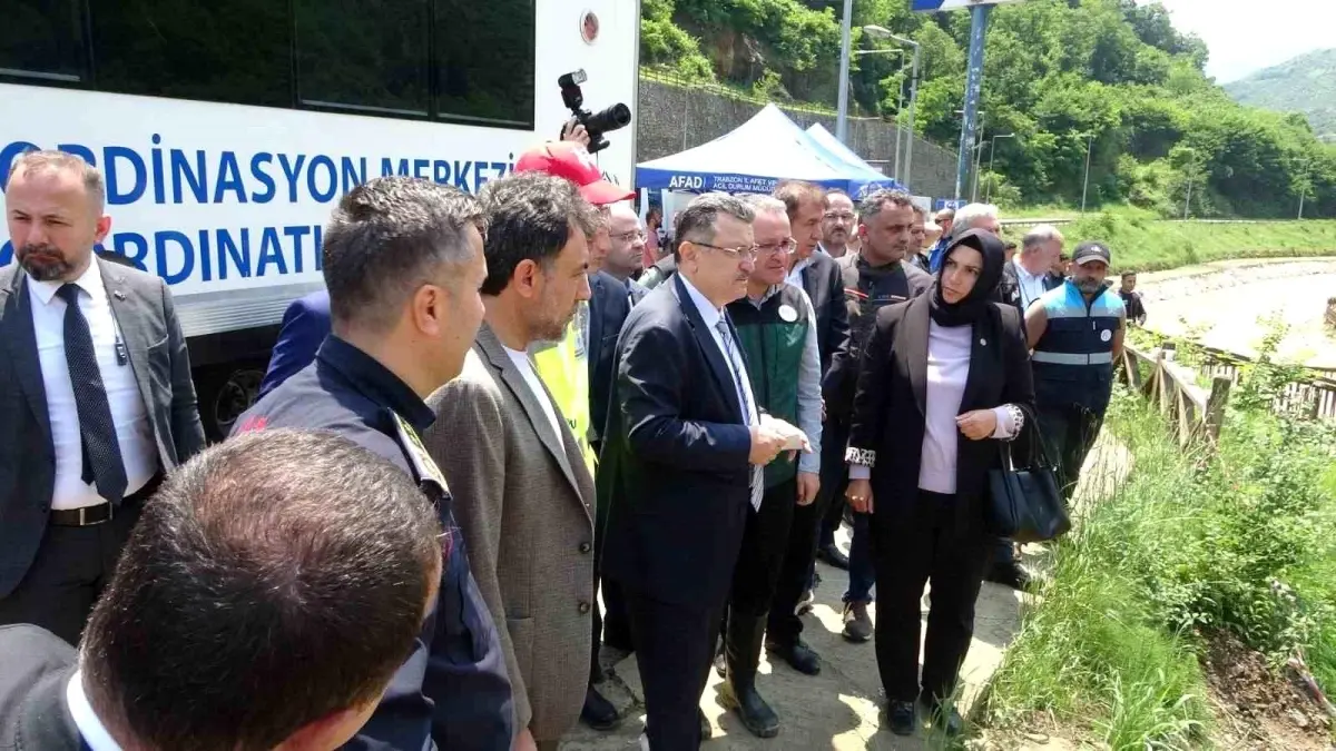 Trabzon\'da Sel Felaketi: 206 İş Yeri ve Konut Zarar Gördü