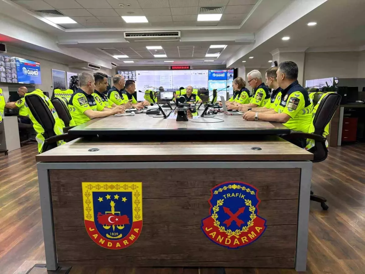 Trafik İzleme Merkezleriyle Güvenli Seyahat