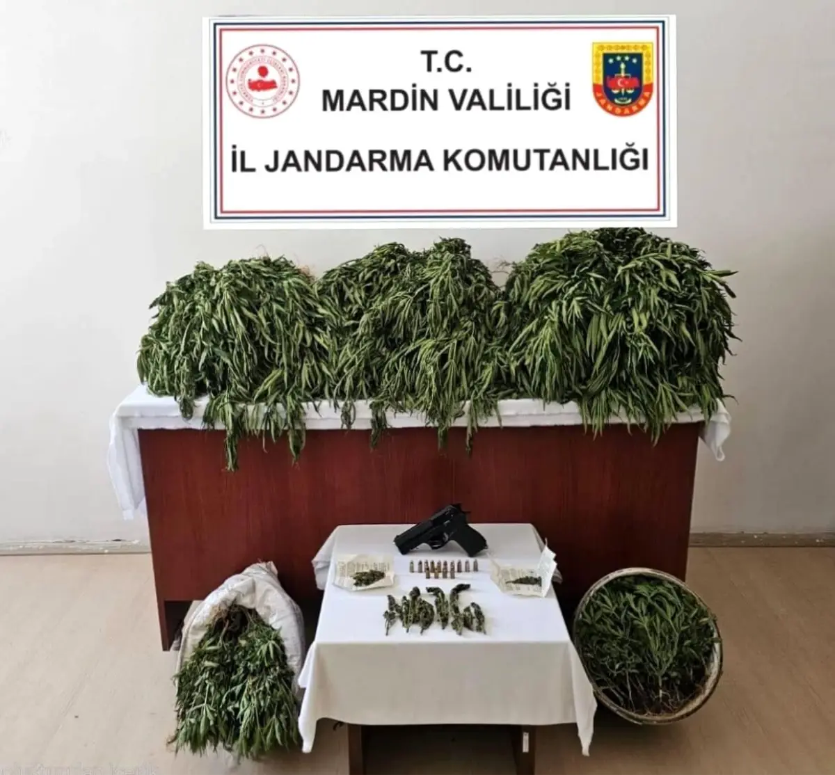 Nusaybin\'de Uyuşturucu Operasyonu: 4 Gözaltı