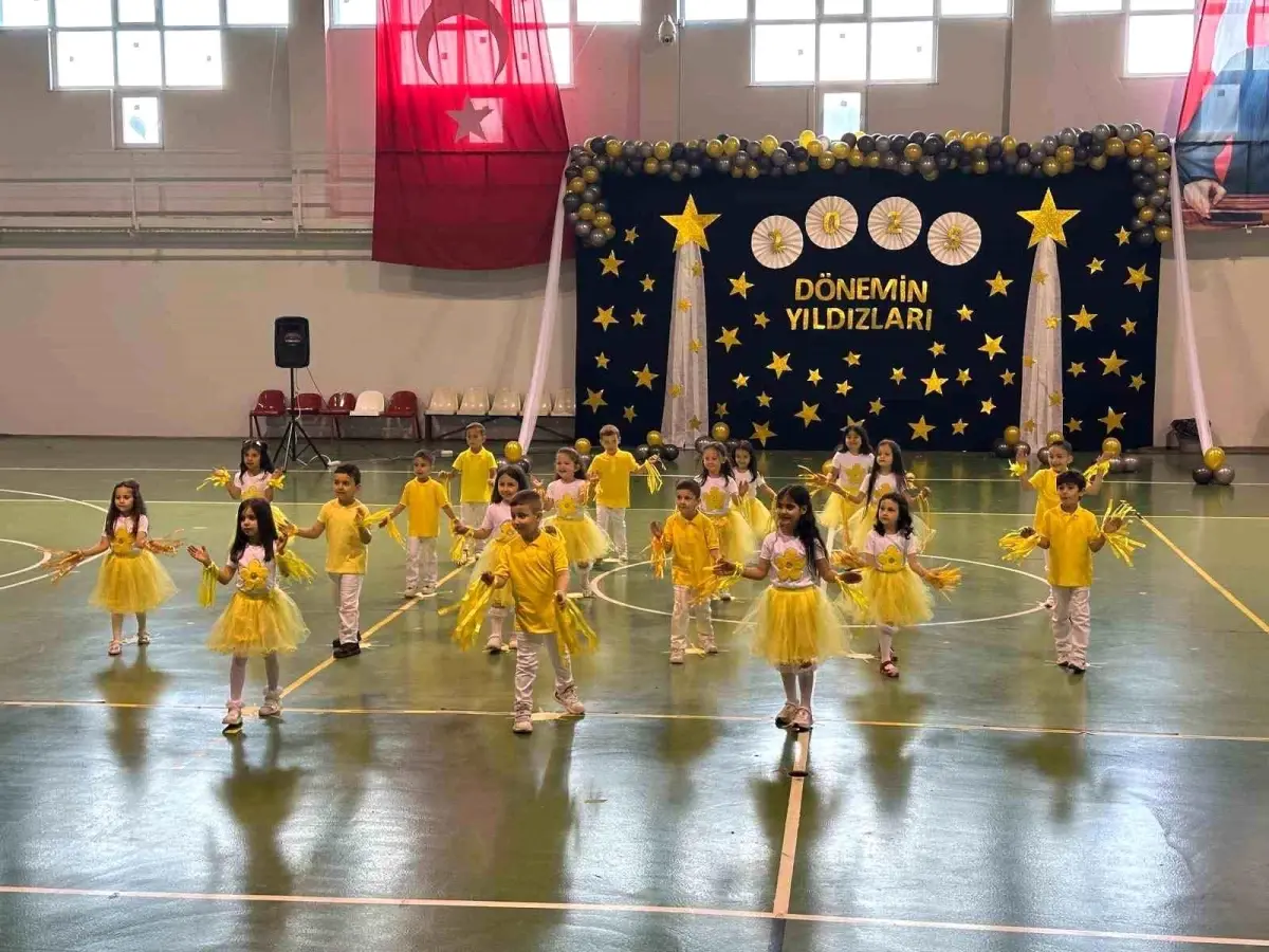 Osmaneli Anaokulu Yıl Sonu Gösterisi Coşku Dolu Anlara Sahne Oldu
