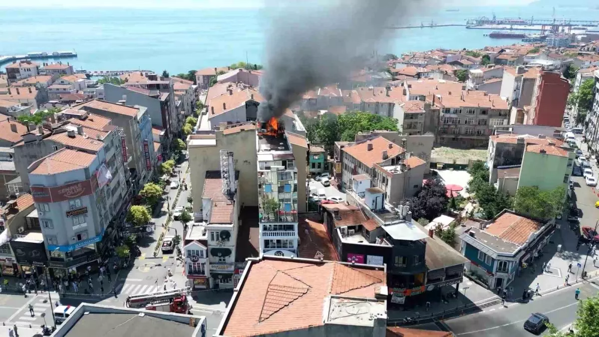 Tekirdağ\'da Pastanede Yangın