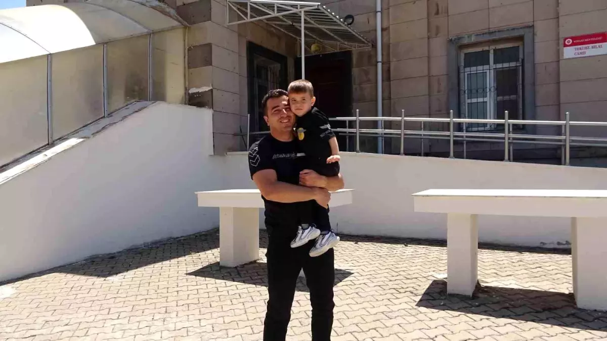 Egehan\'ın Cami Macerası