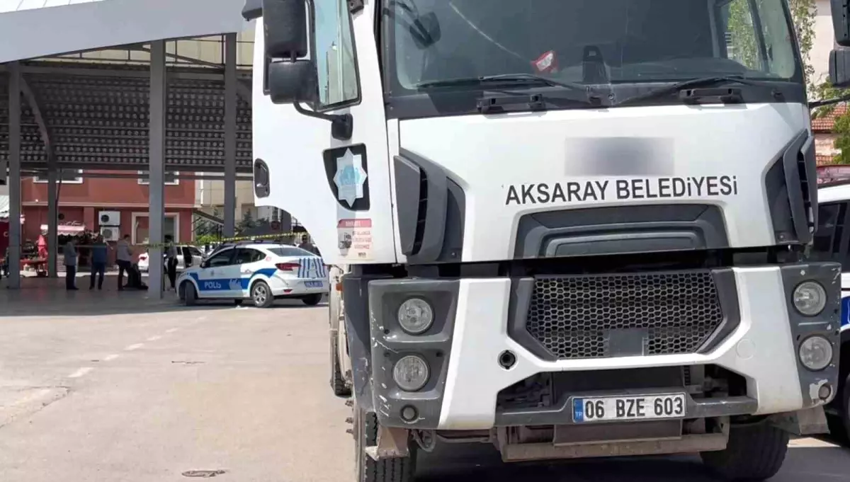 Aksaray\'da Çöp Kamyonu Kazasında 92 Yaşındaki Adam Hayatını Kaybetti