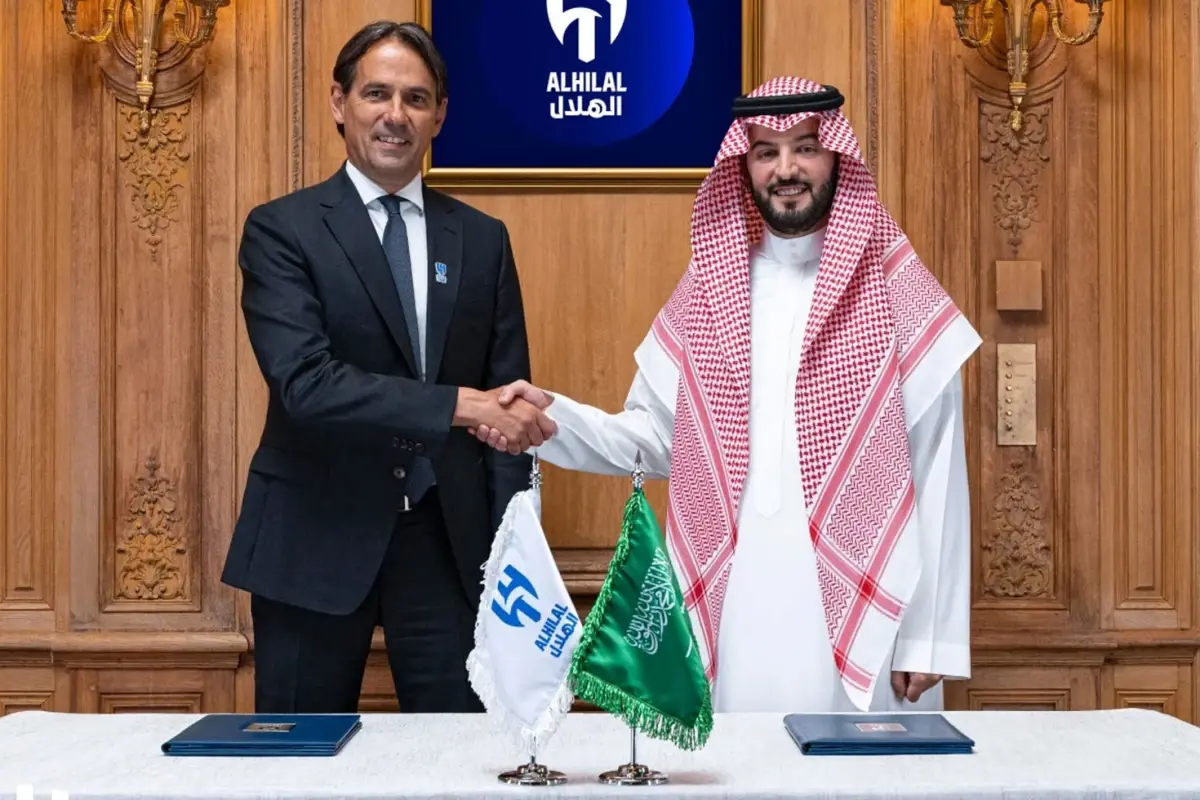 Simone Inzaghi Al-Hilal\'den resmen çuvalla para kazanacak