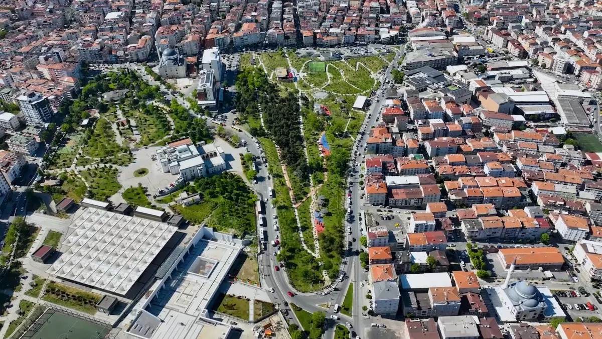 Bağcılar Millet Bahçesi\'nde Yeşil Keyfi