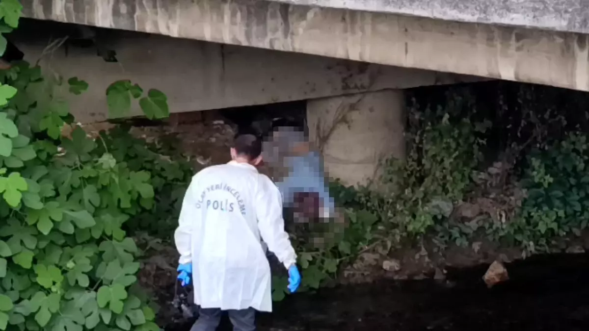 İnegöl\'de Dere Yatağında Ceset Bulundu