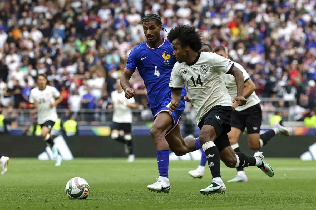 Fransa, Almanya\'yı 2-0 Geçti