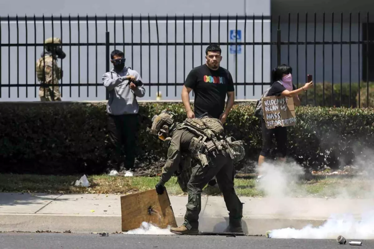 Trump\'dan Los Angeles\'a 2 Bin Ulusal Muhafız