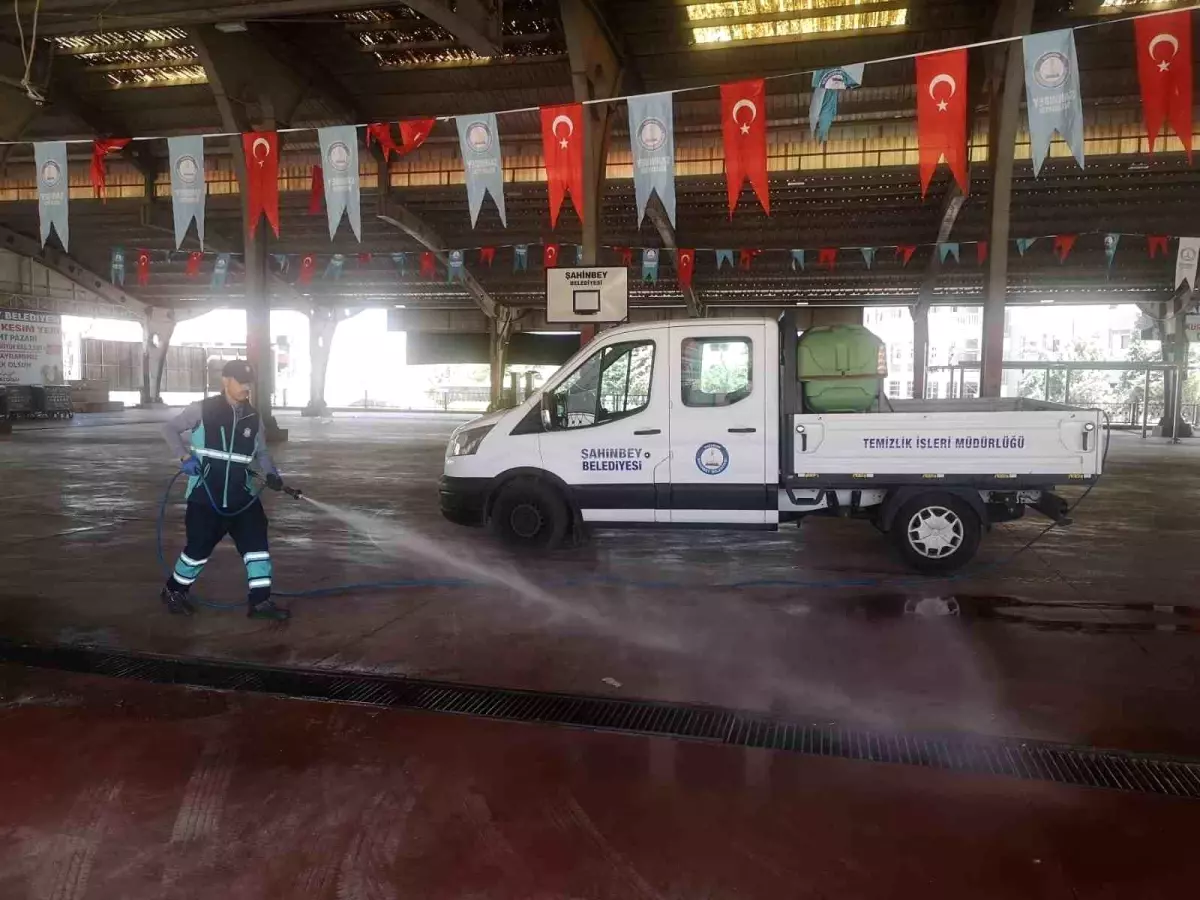 Şahinbey Belediyesi Kurban Bayramı\'nda Hijyenik Temizlik Uygulamaları Gerçekleştirdi