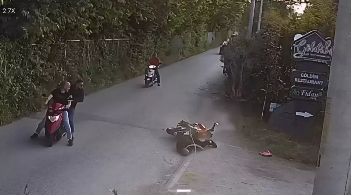 Sapanca\'da Motosiklet Kazası: Sürücü Ağır Yaralı