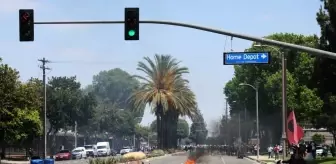 Trump, Los Angeles'taki Protestolarda Maske Takılmasını Yasakladı