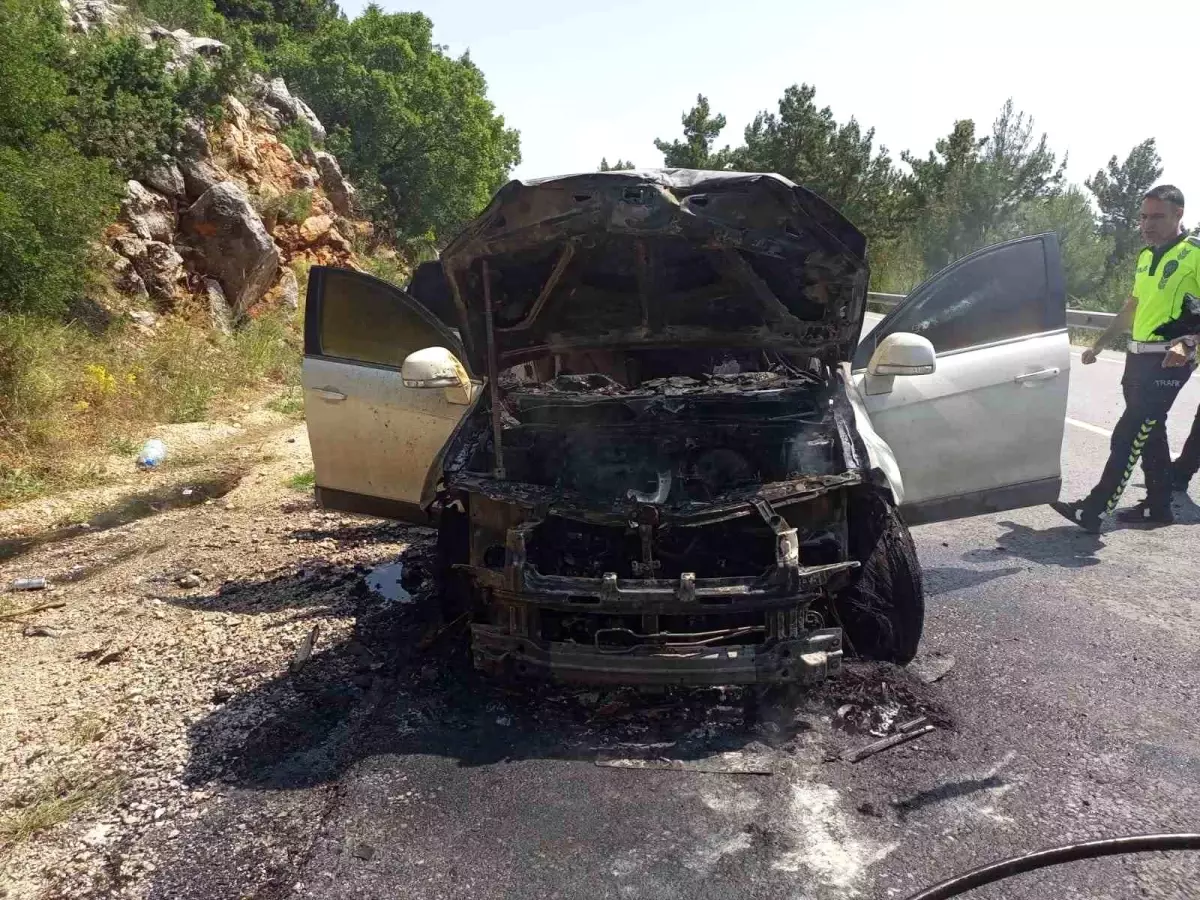 Antalya\'da Cip Yangını: Araç Kullanılamaz Hale Geldi