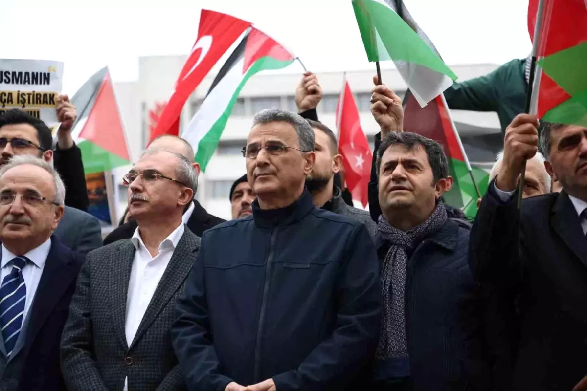 İlkadım Belediye Başkanı\'ndan Gazze\'ye Yardım Gemisine Tepki