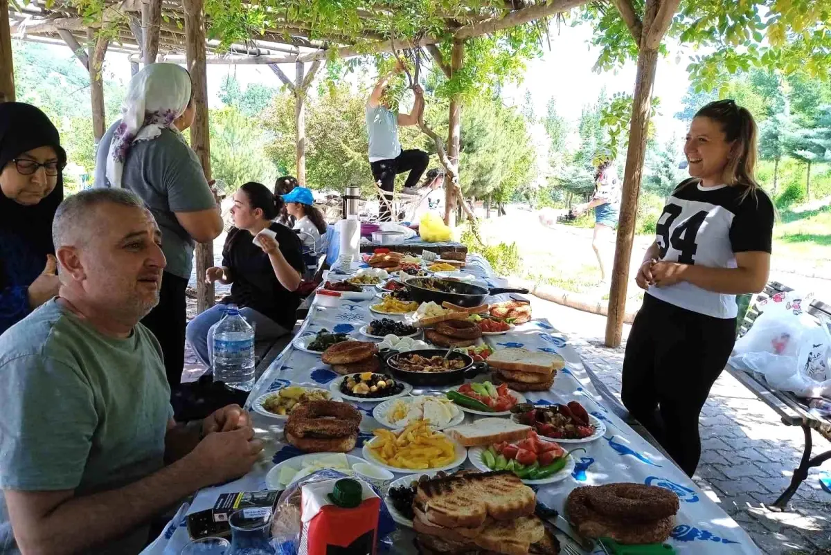 Kurban Bayramı\'nda Piknik Coşkusu