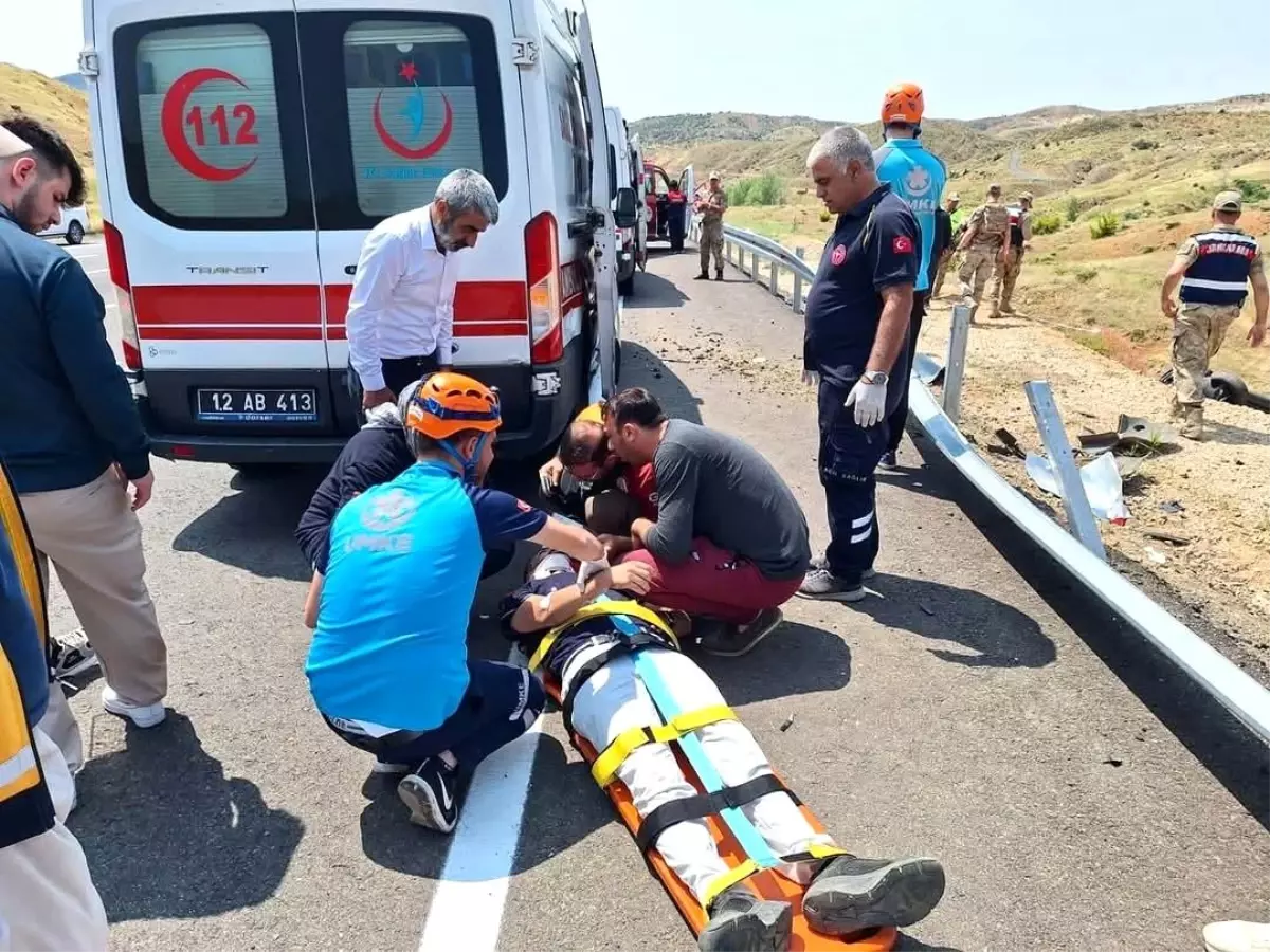 Bingöl\'de İki Ayrı Kaza: 8 Yaralı
