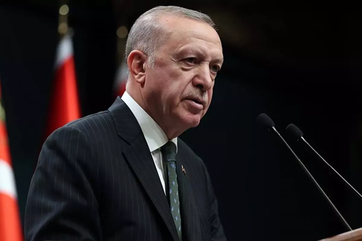Cumhurbaşkanı Erdoğan\'dan Ferdi Zeyrek için taziye mesajı: Ailesine ve Manisalılara başsağlığı diliyorum