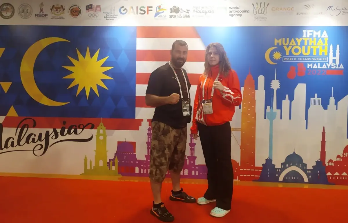 Zeliha Nur Kamaç\'ın Muaythai Başarısı