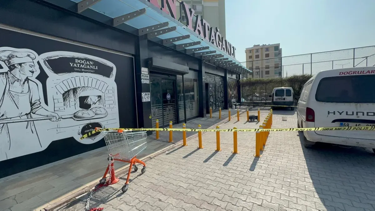 Tokalaştığı kişiyi tabancayla bacaklarından vurdu