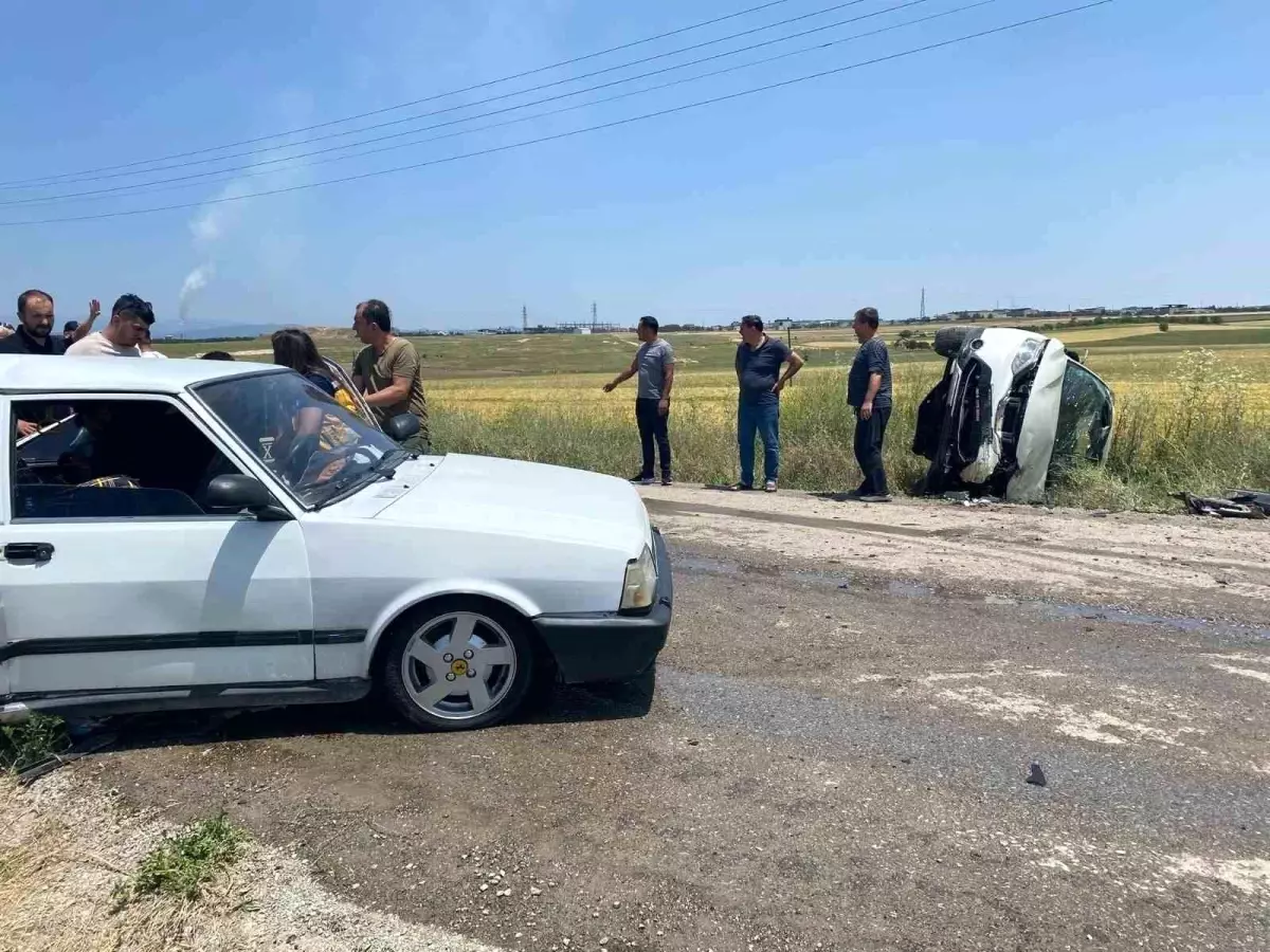 Uşak\'ta Kaza: 5 Yaralı