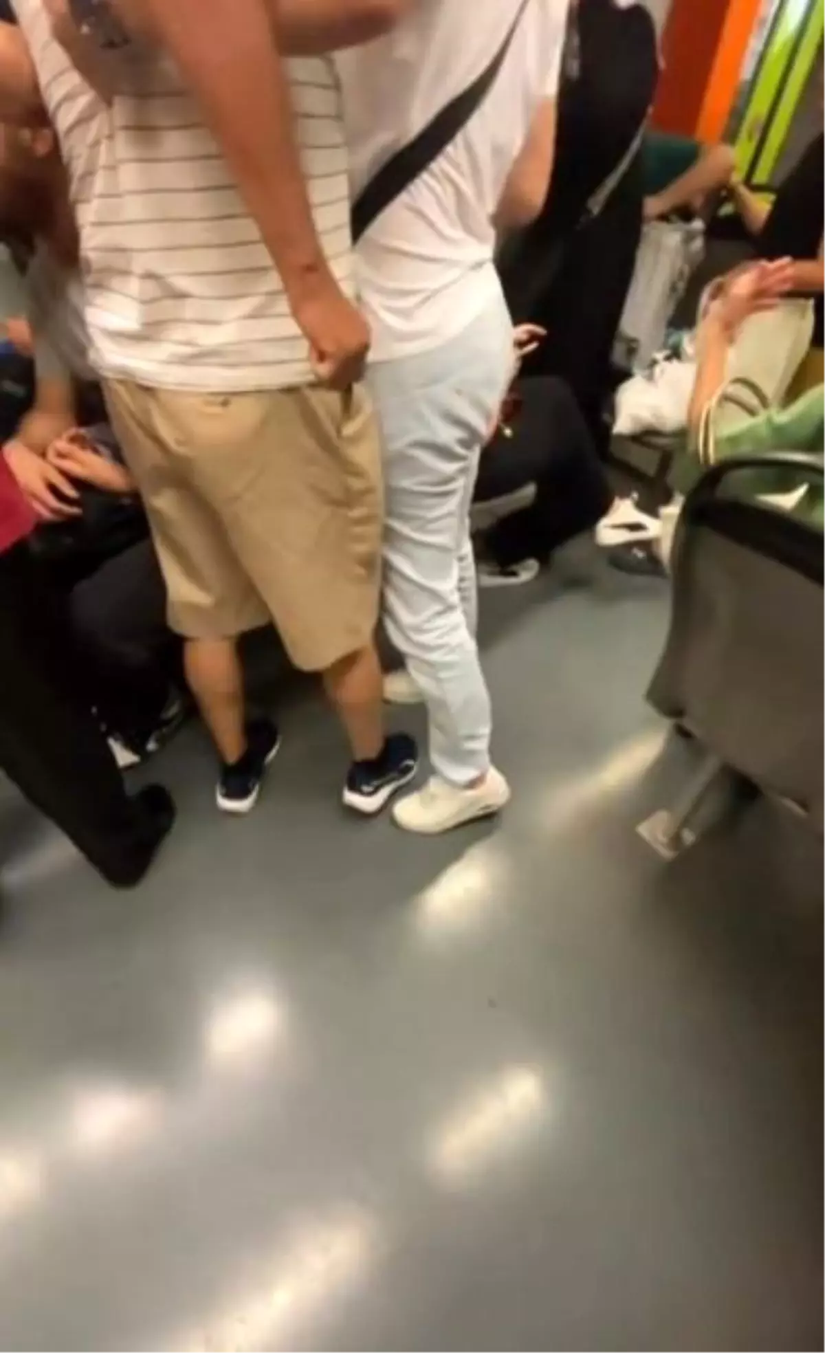 Bursa Metroda Yer Kavgası