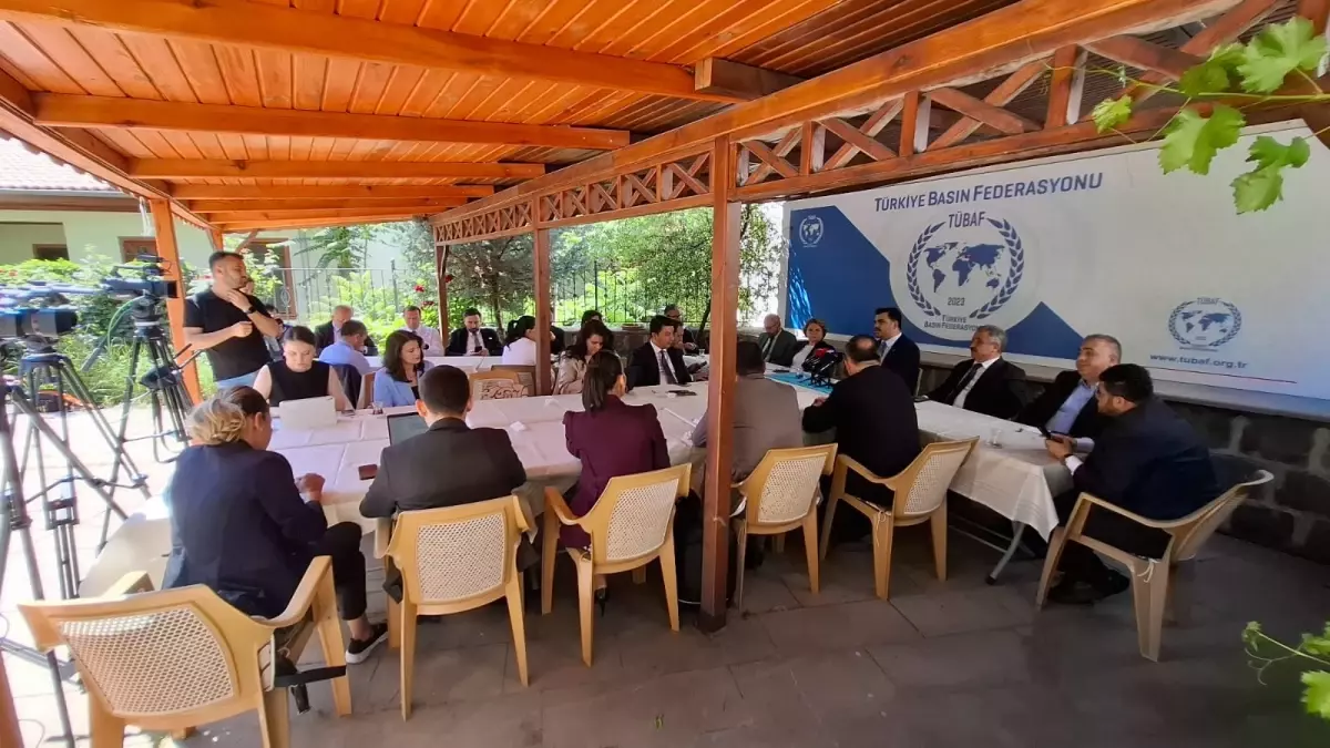 Yeni Anayasa Vurgusu