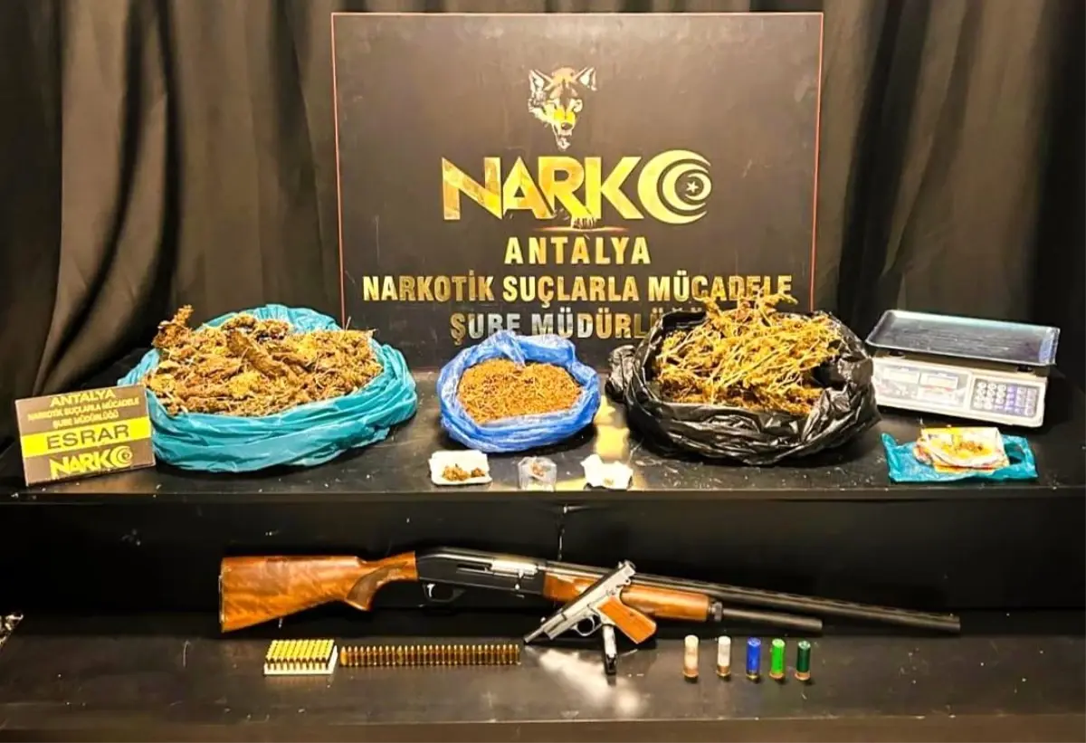 Antalya\'da Uyuşturucu Operasyonları: 18 Gözaltı, 11 Tutuklama
