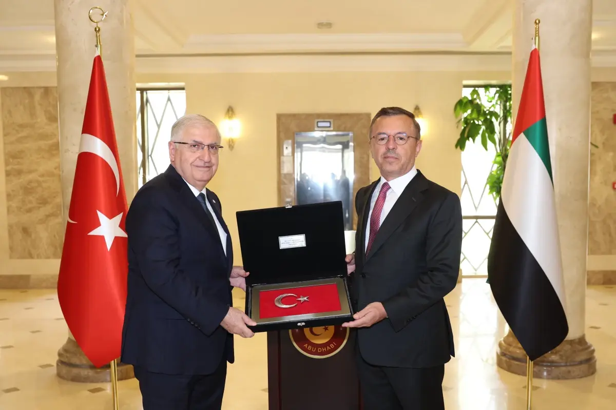 Bakan Güler Abu Dabi Büyükelçiliği\'ni Ziyaret Etti