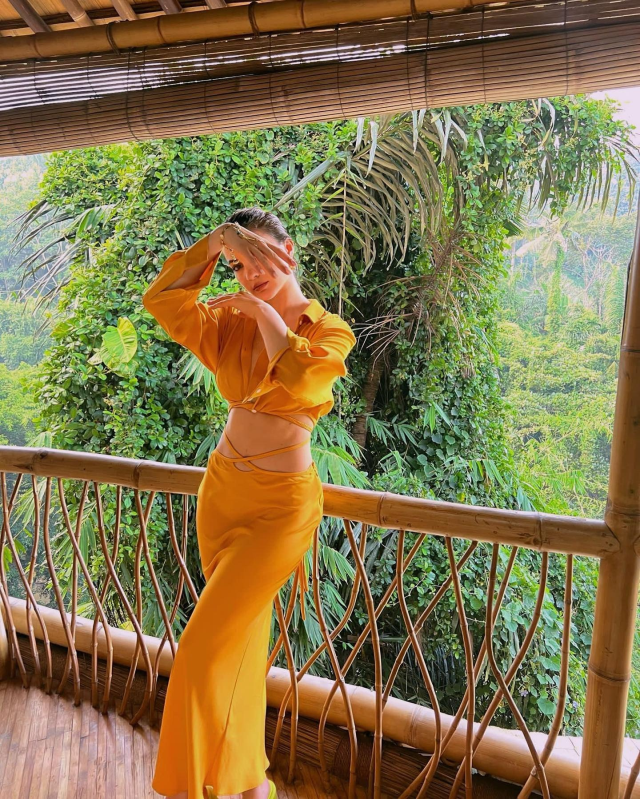 Burcu Özberk, Bali'deki kira fiyatlarının Türkler yüzünden yükseldiğini iddia etti