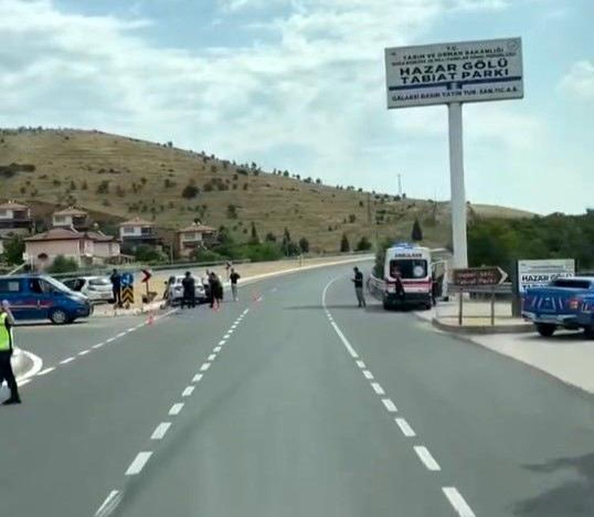 Elazığ\'da Trafik Kazası: 3 Yaralı