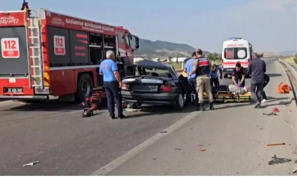Gaziantep\'te Trafik Kazası: 1 Ölü, 2 Yaralı