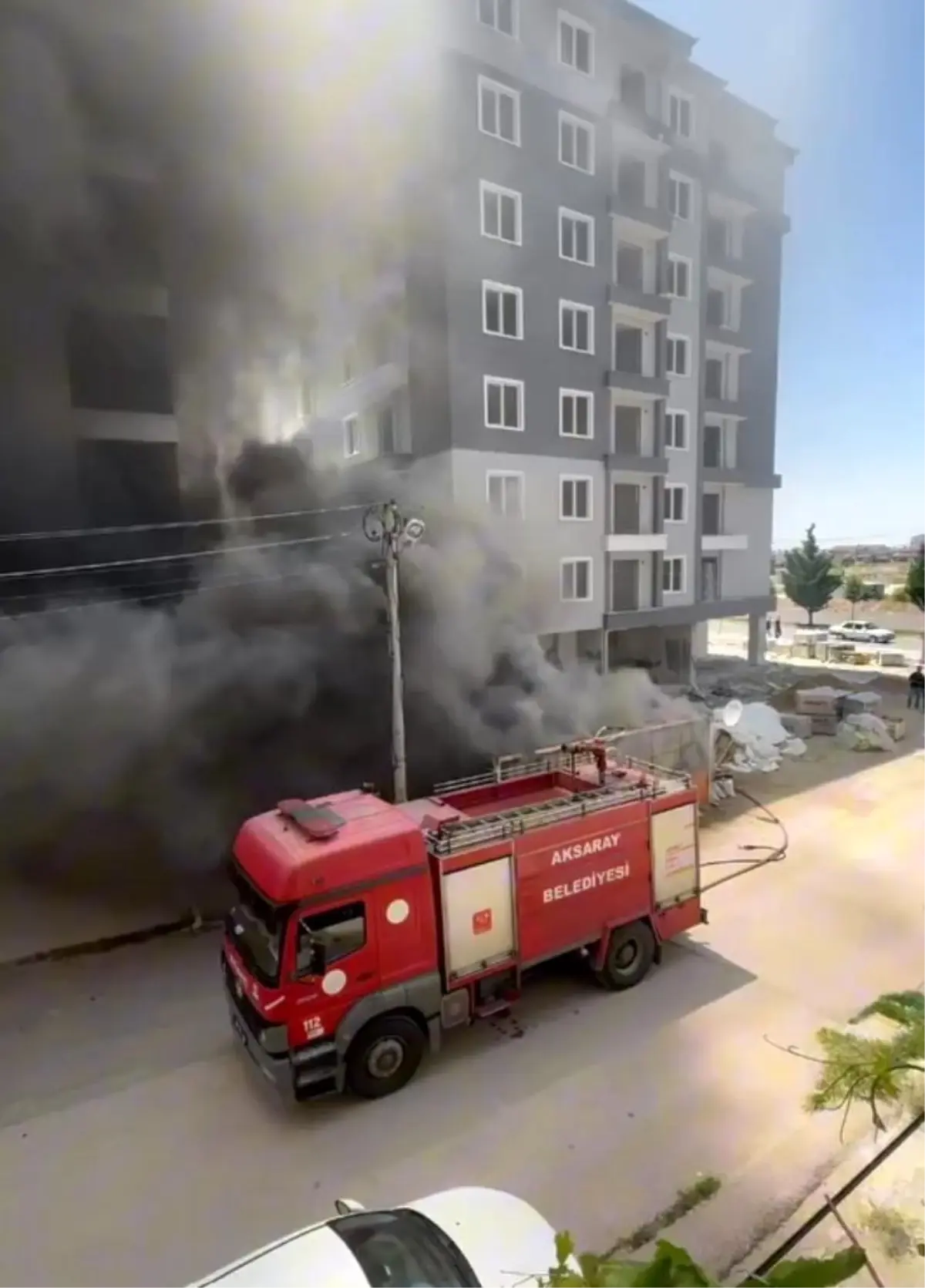 Aksaray\'da Bekçi Kulübesi Yangını