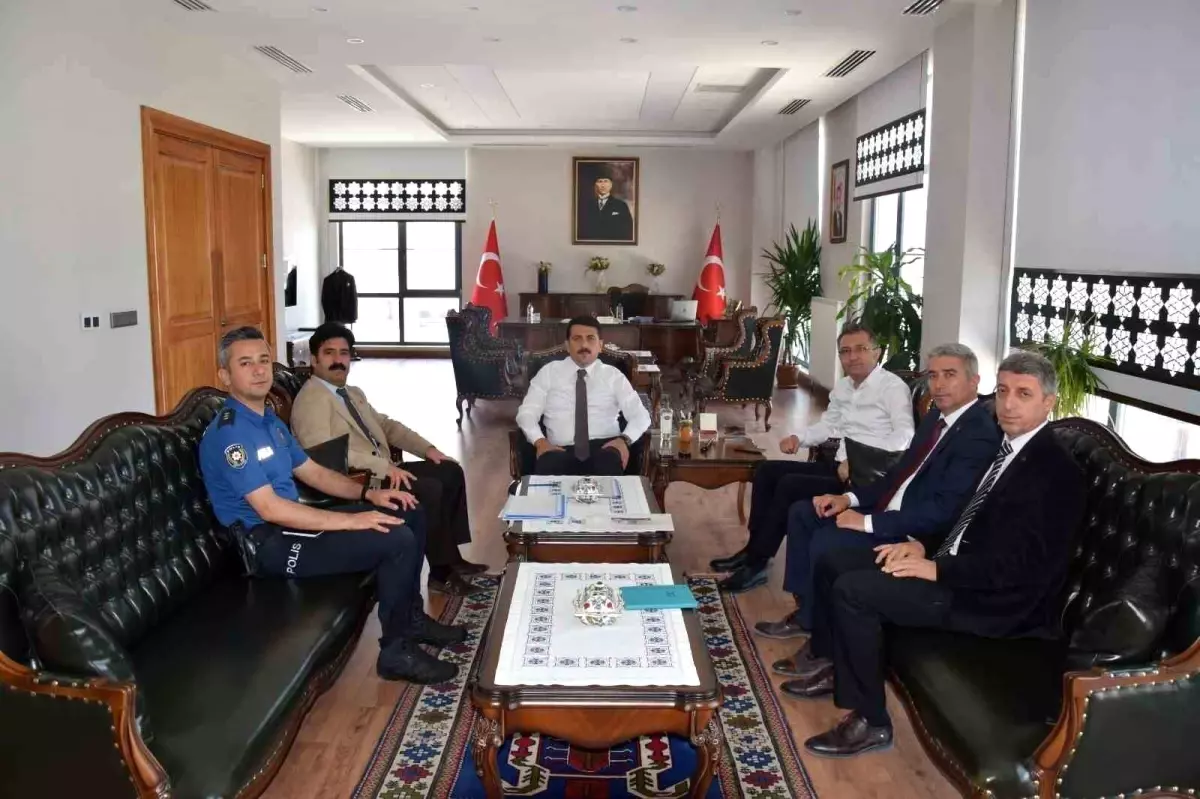 YKS Öncesi Güvenlik ve Hazırlık Toplantısı Karapınar\'da Gerçekleştirildi